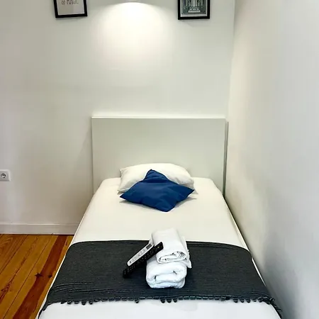 Δωμάτια σε οικογενειακή κατοικία Apartamento Bernardim Ribeiro - 2ª Andar