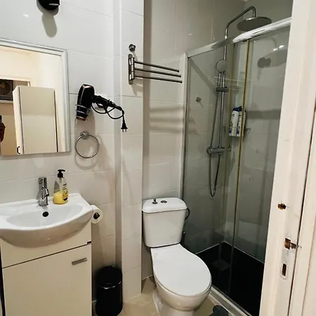 Apartamento Bernardim Ribeiro - 2ª Andar * Lisboa