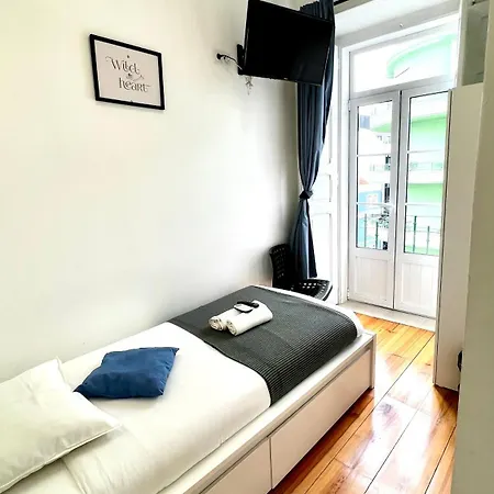 Ubytování v soukromí Apartamento Bernardim Ribeiro - 2ª Andar *