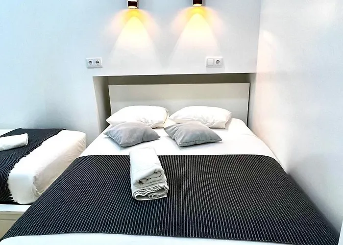 Apartamento Bernardim Ribeiro - 2ª Andar Pansiyon Lisboa