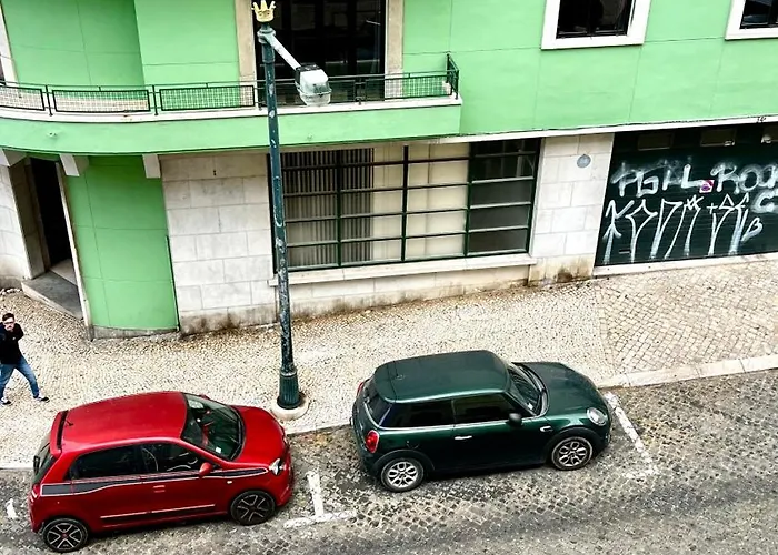 Pansiyon Apartamento Bernardim Ribeiro - 2ª Andar *