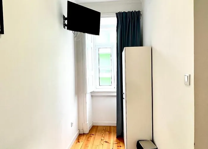 Apartamento Bernardim Ribeiro - 2ª Andar Pansiyon Lisboa