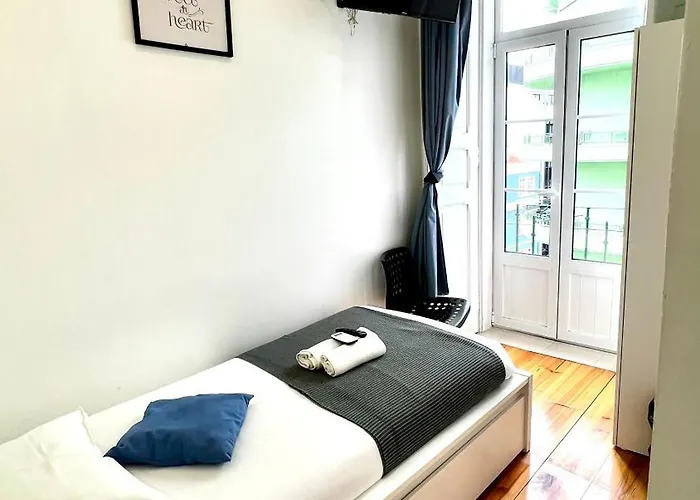 منزل للإقامة Bernardim Ribeiro - 2ª Andar *