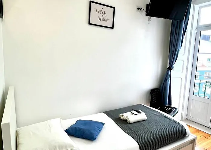 Apartamento Bernardim Ribeiro - 2ª Andar Pansiyon