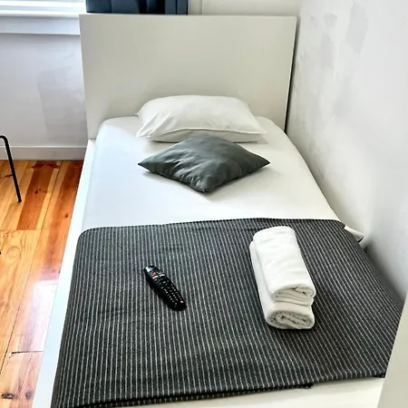 בית אירוח Apartamento Bernardim Ribeiro - 2ª Andar *