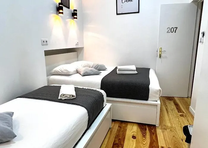 Homestay Bernardim Ribeiro - 2ª Andar *